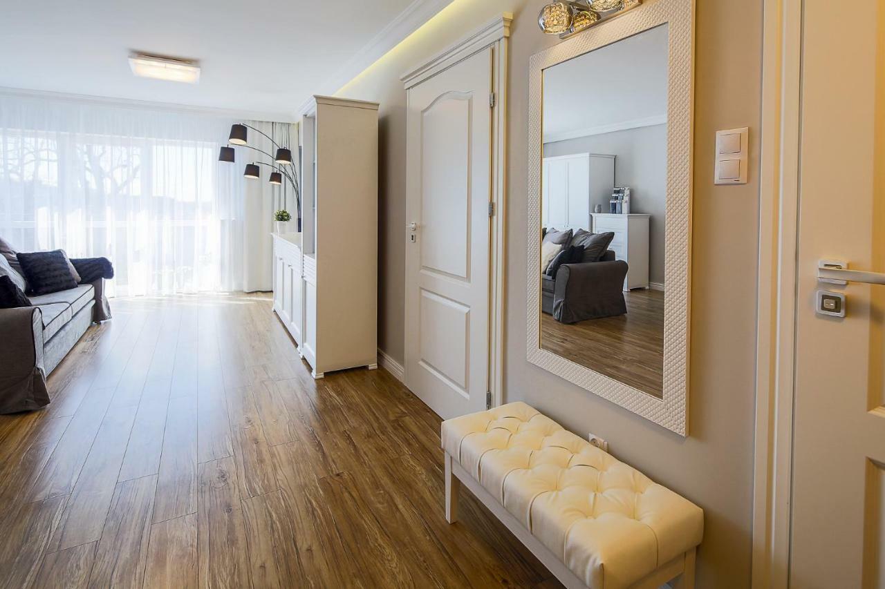 Apartament Paryski เมียนซิดดรอแย ภายนอก รูปภาพ